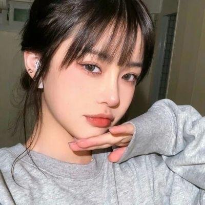 男生女生向前冲